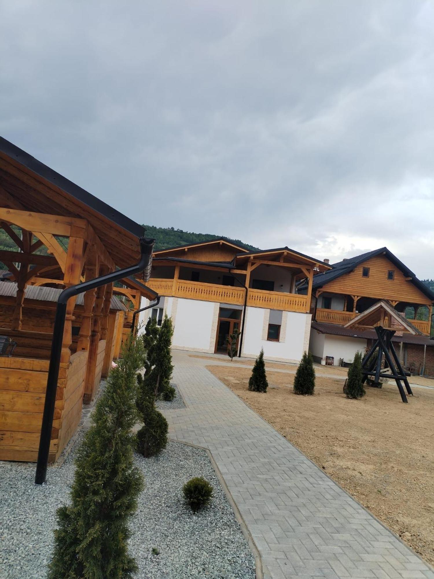 Popasul Din Vale Hotel Moisei Exterior photo